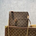 Louis VuittonM47543 Chain Bag-26x20x3CM