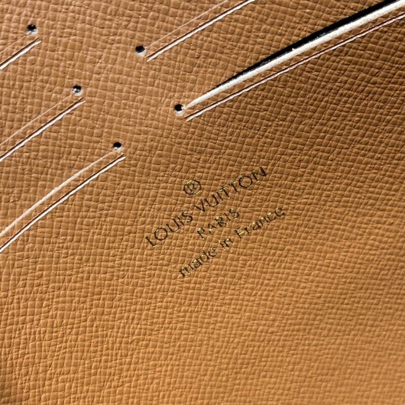 Louis VuittonM47543 Chain Bag-26x20x3CM - Image 9