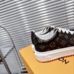 Louis Vuitton Low-Top Sneakers - Image 3