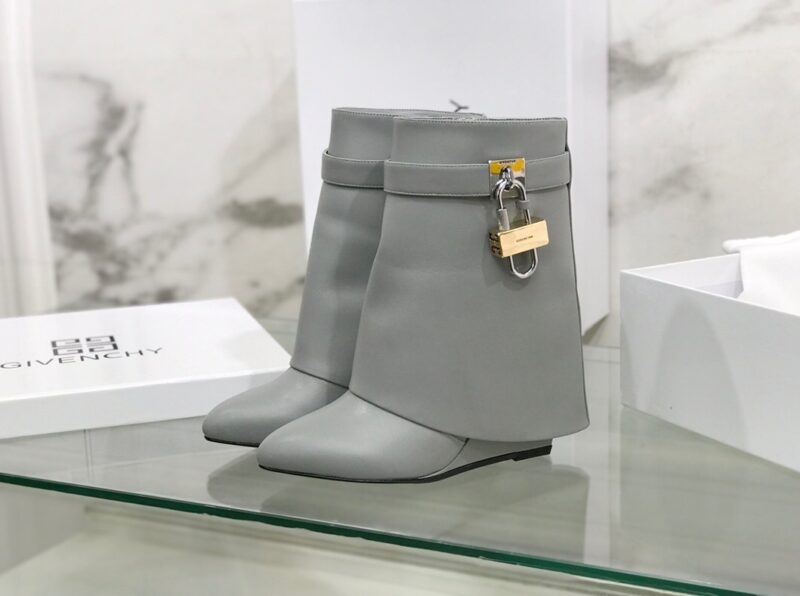 Gienvchy Boots(EU35-42) - Image 3