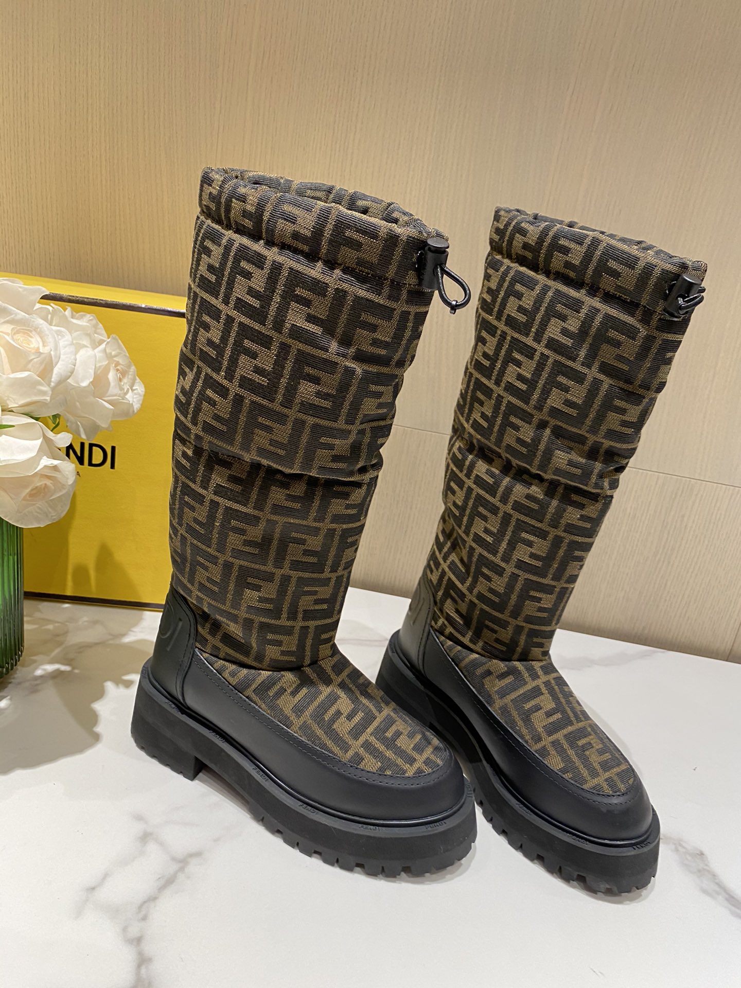 sh-4483322ewewrrew_3_.jpg Fendi Boots - Image 1