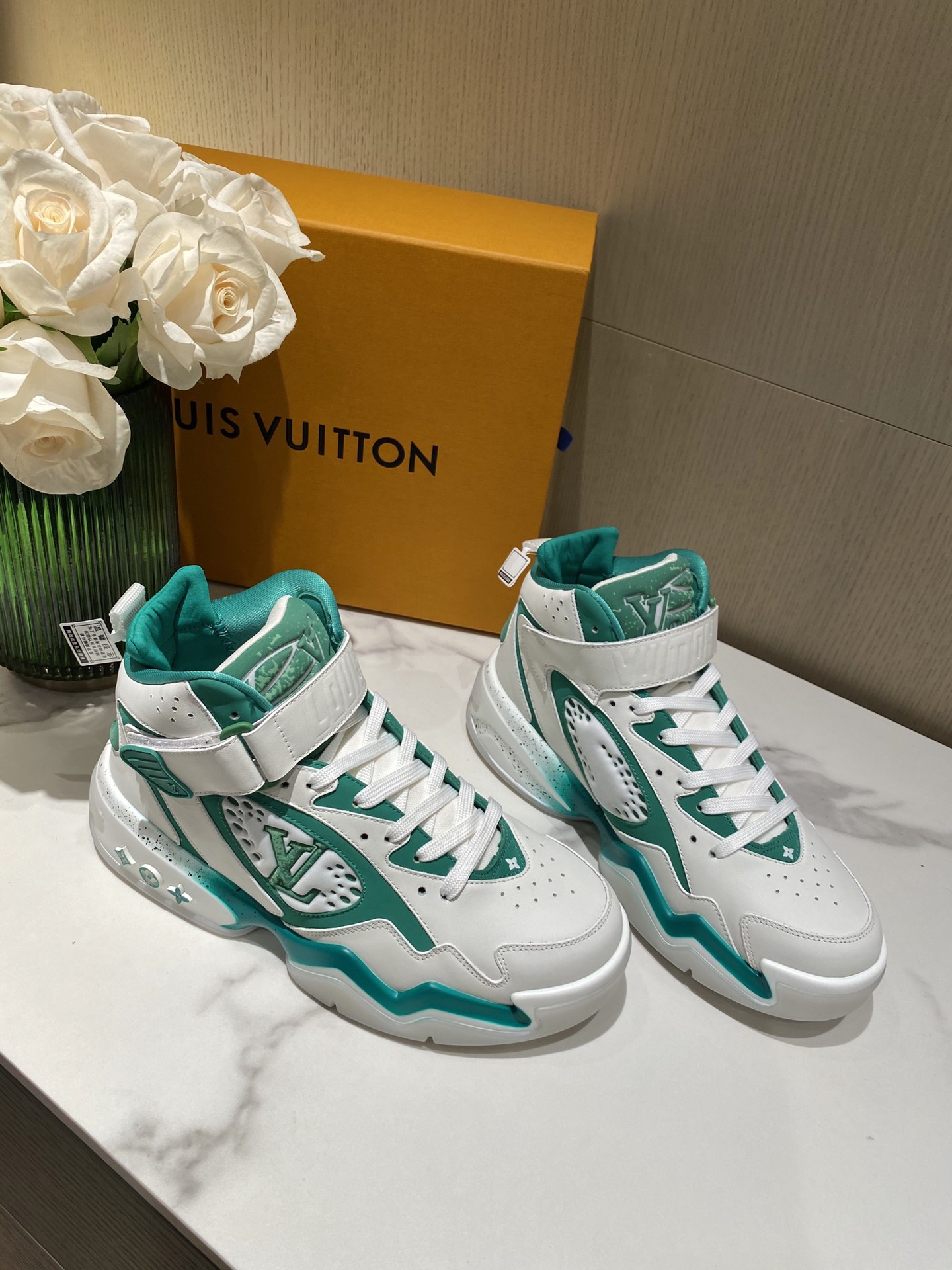 sh-4483328rwqeewer_4_.jpg Louis Vuitton Trainer2(EU35-45) - Image 1