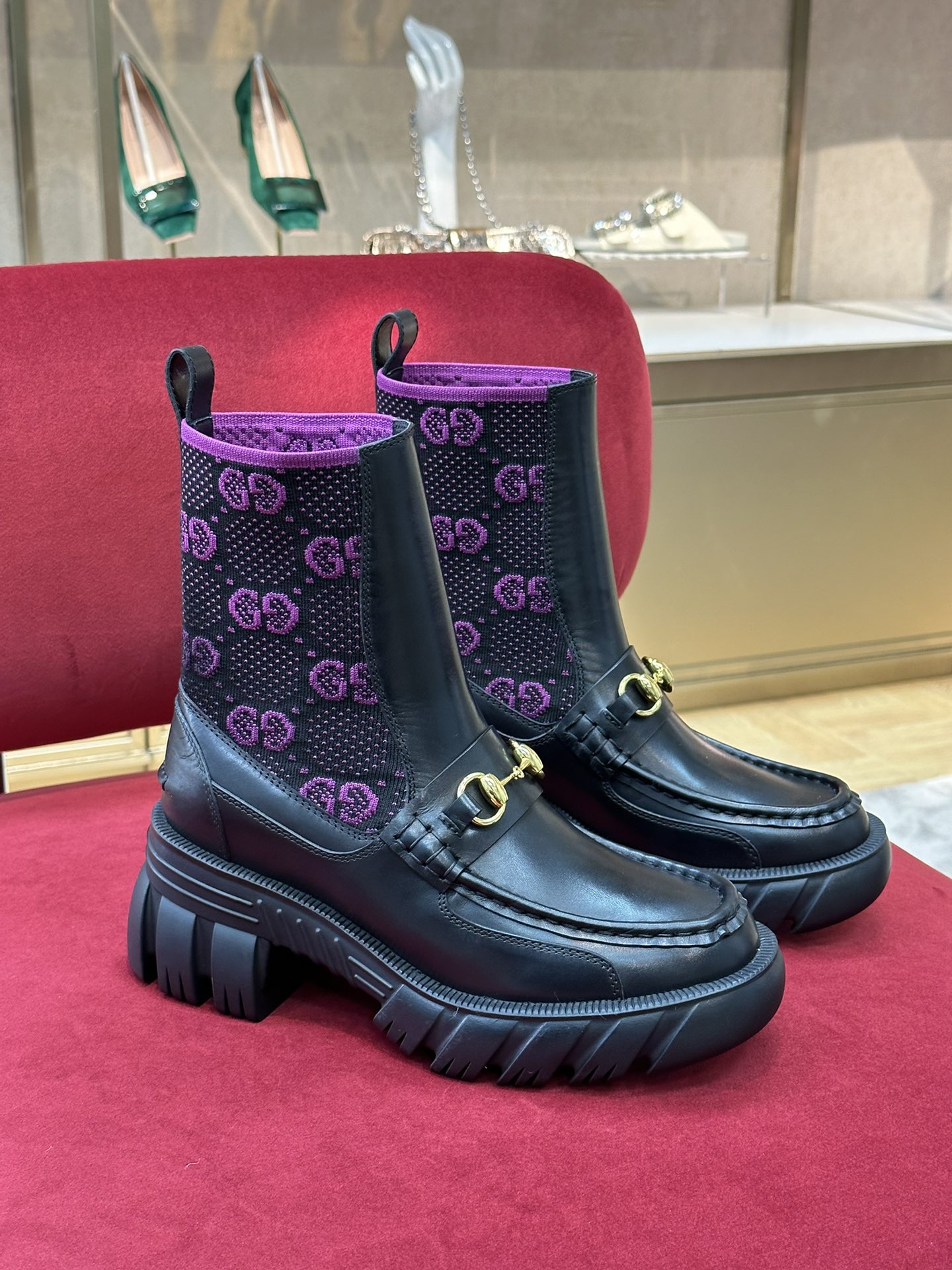 sh-6236333rteetrwer_1_.jpg Gucci Boots - Image 1