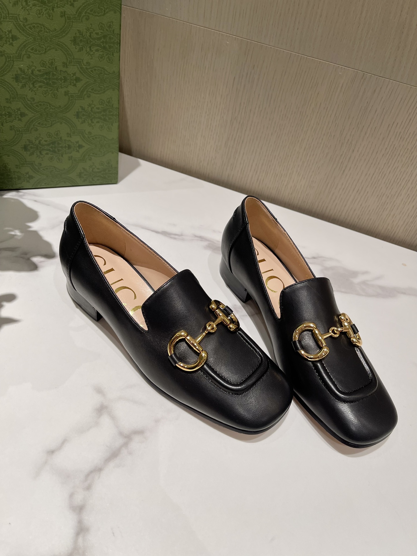 sh-6243422errewrew_3_.jpg Gucci Loafers - Image 1
