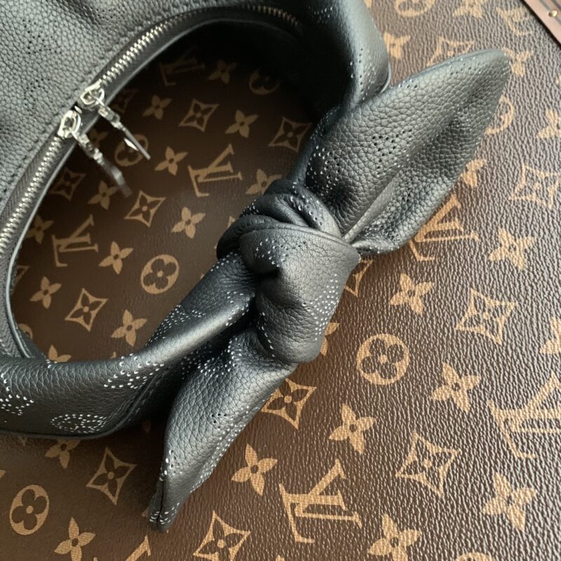 Louis Vuitton Why Knot Handbag-28*34*12CM - Image 4