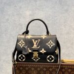 Louis Vuitton Madeleine Handbag-30.0 x 19.5 x 11CM