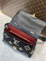 Louis Vuitton Madeleine Handbag-30.0 x 19.5 x 11CM - Image 9