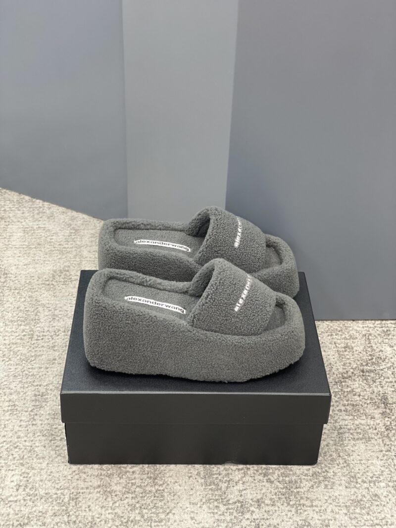 Alexander Wang Slides - Image 4