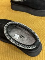UGG Slides - Image 5