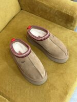 UGG Slides - Image 3