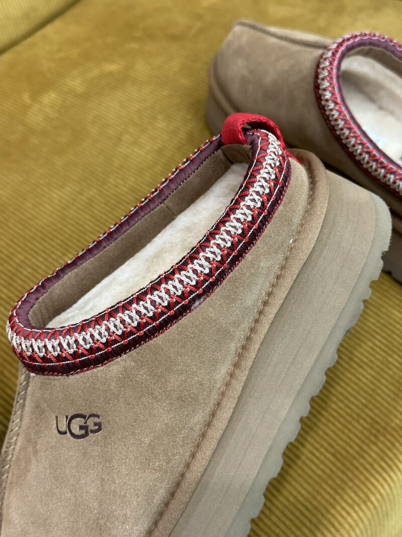 UGG Slides - Image 5