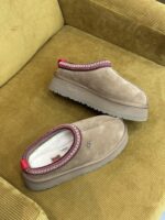 UGG Slides - Image 8