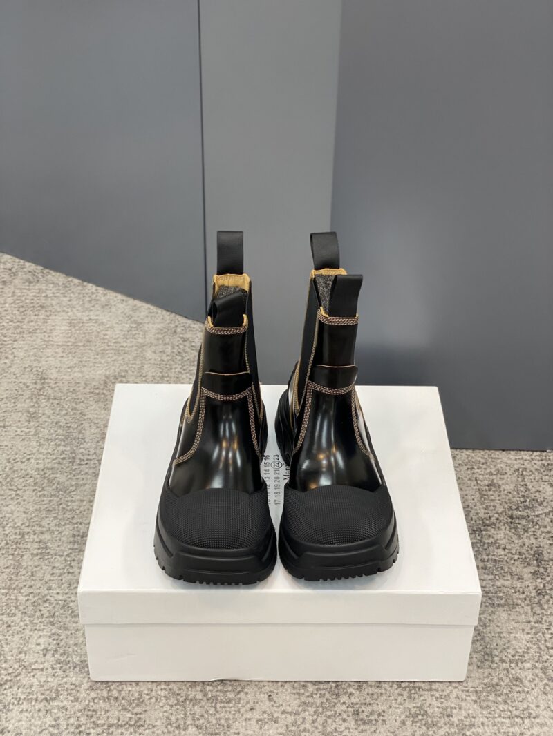 MM6 Boots - Image 3