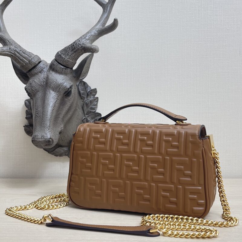 FendI Baguette Bag-24x14x7CM - Image 4