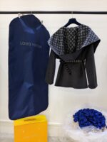 Ch@nel 2022 Short New Autumn/Winter Coat - Image 3