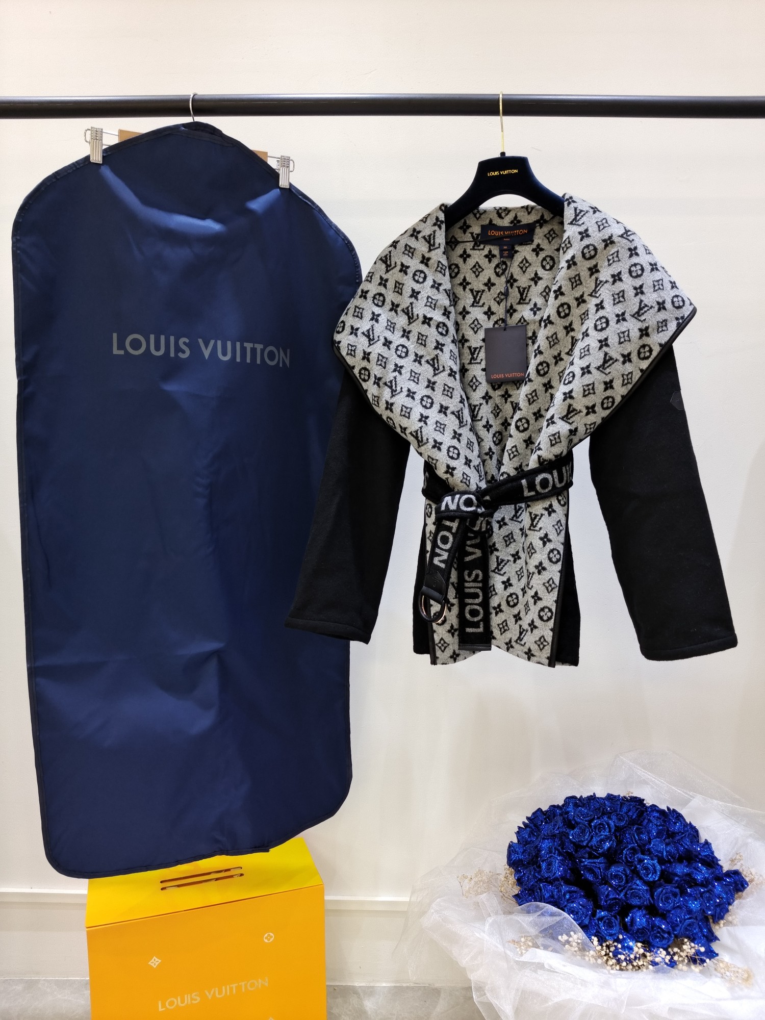 tretr09666tertrete_3_.jpg Ch@nel 2022 Short New Autumn/Winter Coat - Image 1