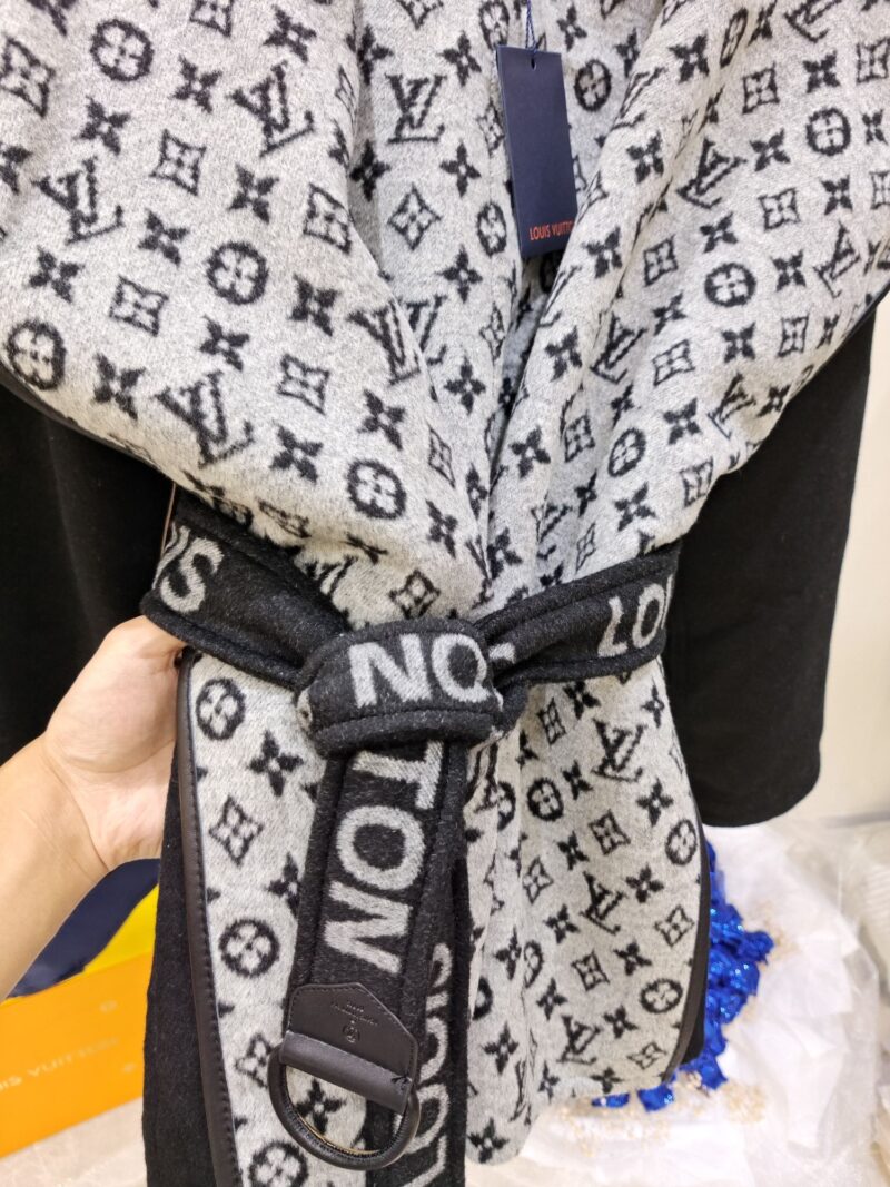 Ch@nel 2022 Short New Autumn/Winter Coat - Image 7