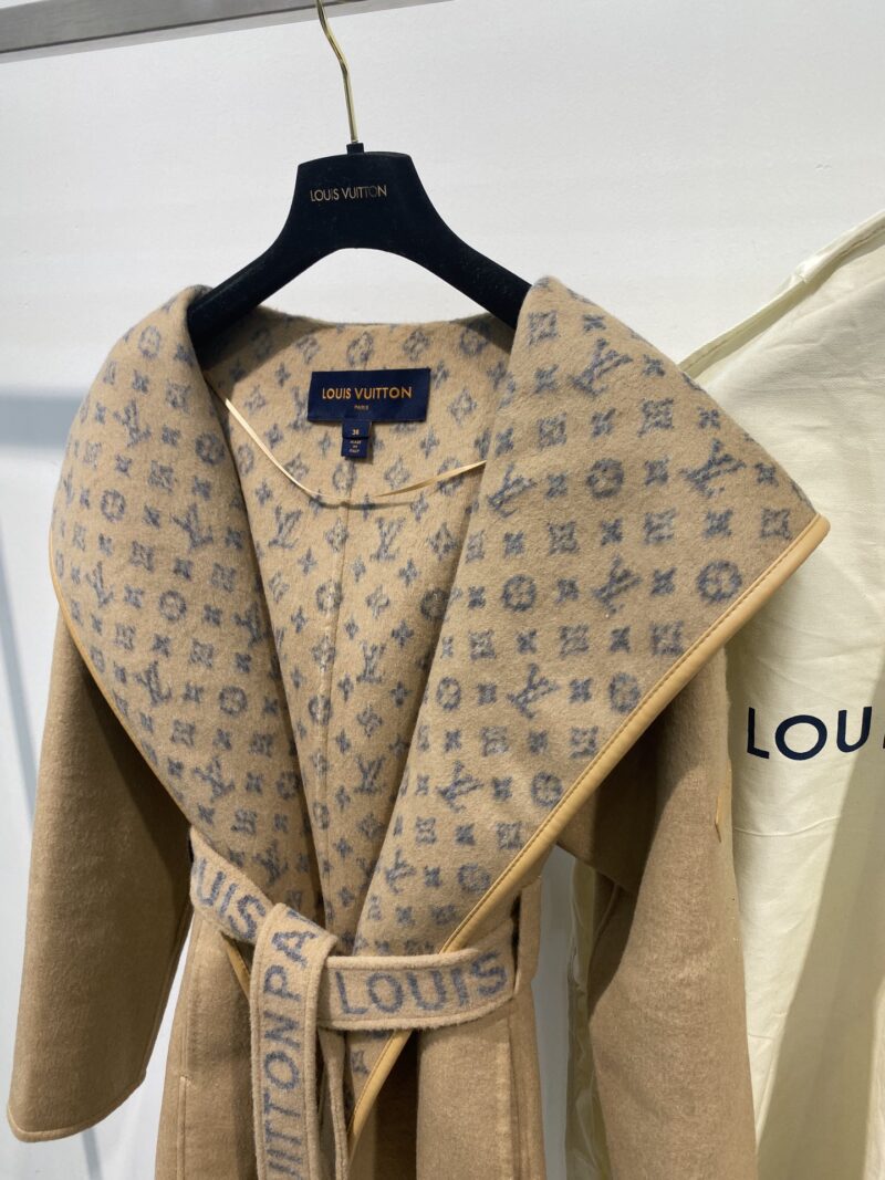 Ch@nel 2022 Short New Autumn/Winter Coat - Image 2