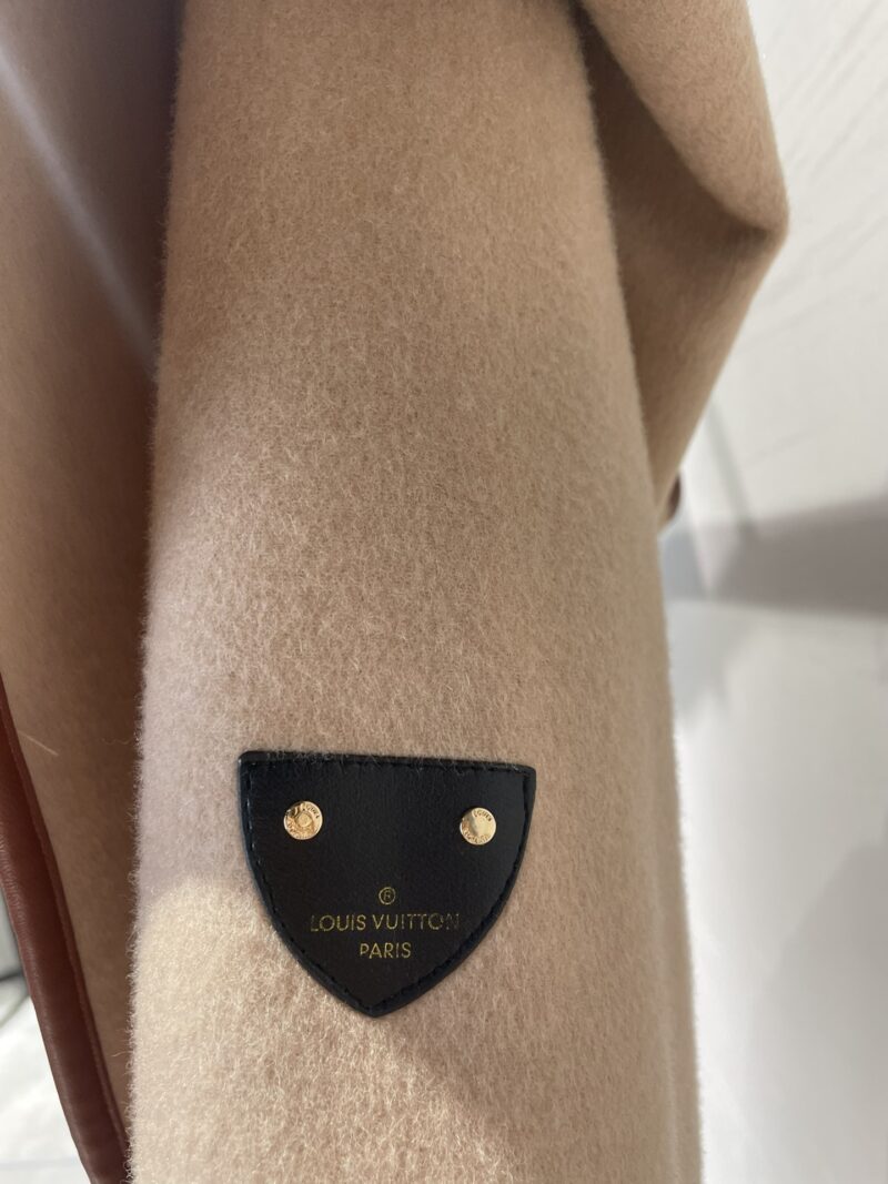 Ch@nel 2022 New Autumn/Winter Coat - Image 2