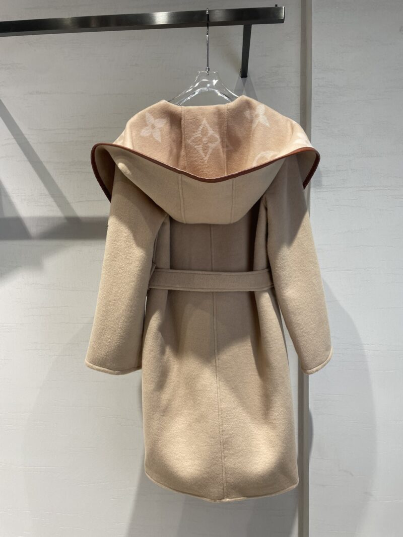 Ch@nel 2022 New Autumn/Winter Coat - Image 9