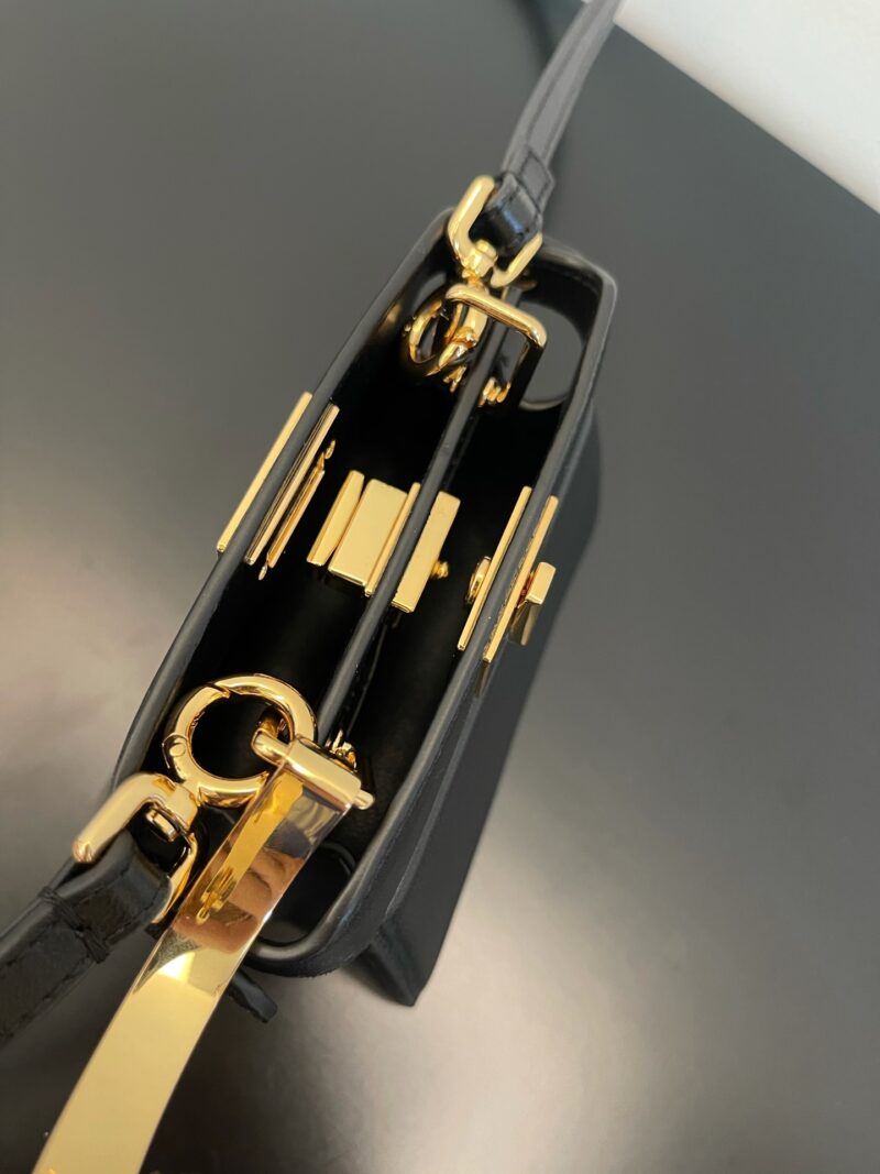 Fendi PeekabooISeeU Micro-11x8x8CM - Image 7