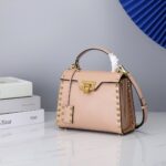 Valentino Garavani Rockstud Alcove-22*17*9CM - Image 4