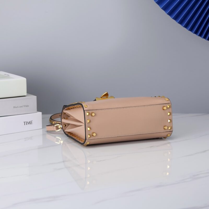 Valentino Garavani Rockstud Alcove-22*17*9CM - Image 7