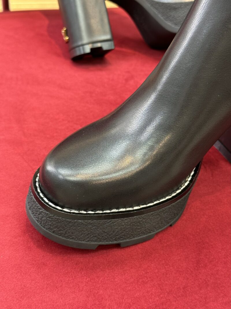 Louis Vuitton Boots - Image 9