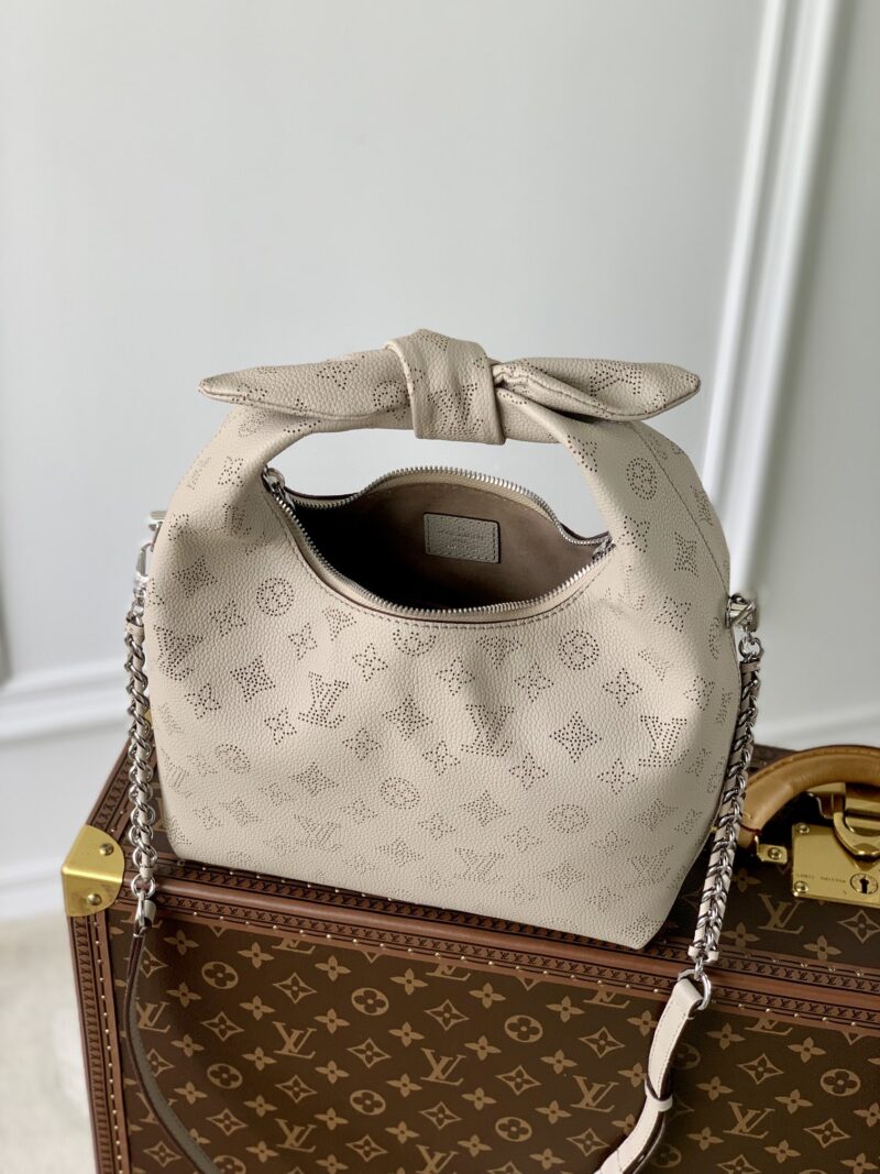 Louis Vuitton Why Knot Handbag-28*34*12CM - Image 4