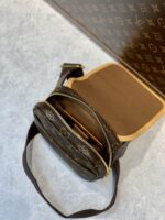 Louis Vuitton M40106 Vintage Bag-18×4×16CM - Image 4