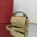 Valentino Garavani Rockstud Spike Bag-17x10x5.5CM - Image 2