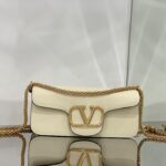 Valentino Garavani Locò Shoulder Bbag In Calfskin With Metallic VLogo-27*13*6CM