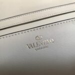Valentino Garavani Locò Shoulder Bbag In Calfskin With Metallic VLogo-27*13*6CM - Image 8