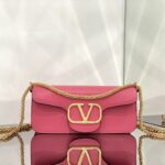 Valentino Garavani Locò Shoulder Bbag In Calfskin With Metallic VLogo-27*13*6CM