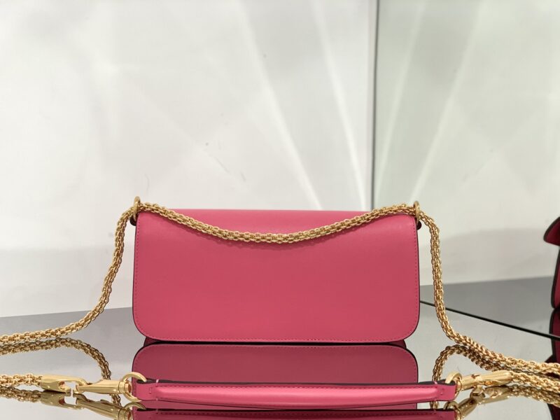 Valentino Garavani Locò Shoulder Bbag In Calfskin With Metallic VLogo-27*13*6CM - Image 2