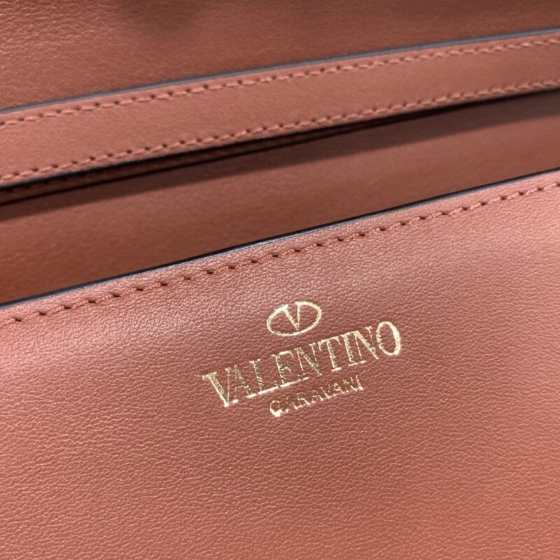 Valentino Garavani Locò Shoulder Bbag In Calfskin With Metallic VLogo-27*13*6CM - Image 5