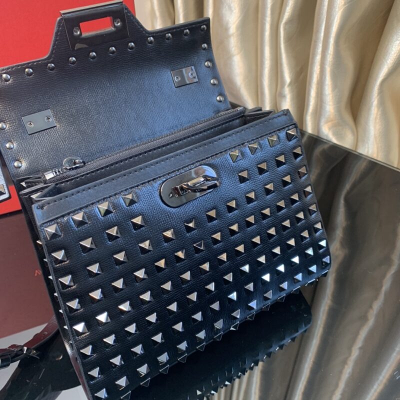 Valentino Garavani Rockstud Alcove-22*17*9CM - Image 7