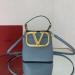 Valentino Garavani SuperVee Bag-20*19*12CM