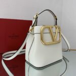 Valentino Garavani SuperVee Bag-20*19*12CM - Image 3
