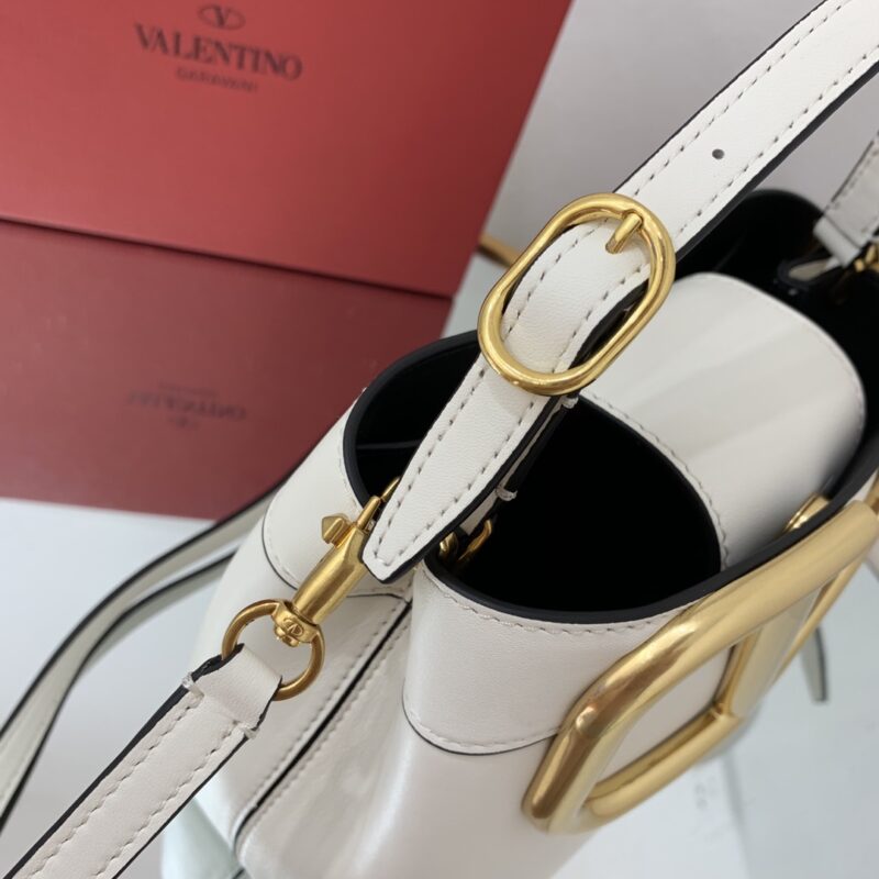 Valentino Garavani SuperVee Bag-20*19*12CM - Image 6