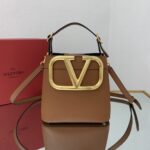 Valentino Garavani SuperVee Bag-20*19*12CM