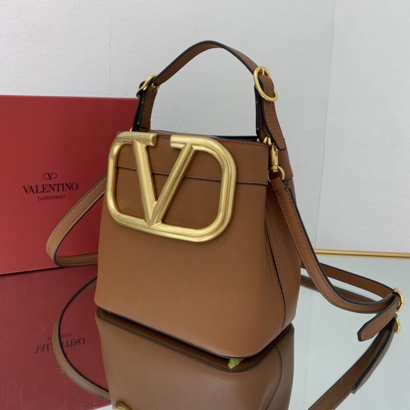 Valentino Garavani SuperVee Bag-20*19*12CM - Image 5