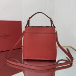 Valentino Garavani SuperVee Bag-20*19*12CM - Image 3