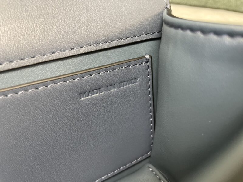 Valentino Garavani MINILOC-20x 11x5CM - Image 9