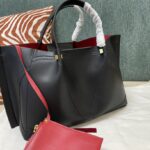 Valentino  Garavani Escape Handbags-31*25*15&41*25*18 CM