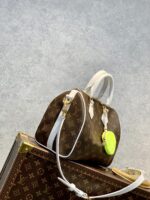 Louis Vuitton Speedy Bandoulière 25-25*19*15CM - Image 4