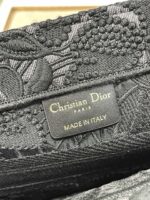 Diro Small Book Tote-26*8*22CM - Image 9