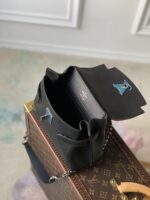 Louis Vuitton Lockme Ever 23x17x10CM - Image 8