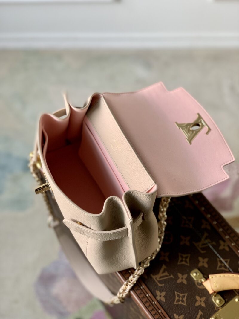 Louis Vuitton Lockme Ever 23x17x10CM - Image 9
