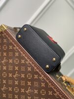 Louis Vuitton Mini Capucines Handlebag-21*14*8CM - Image 3